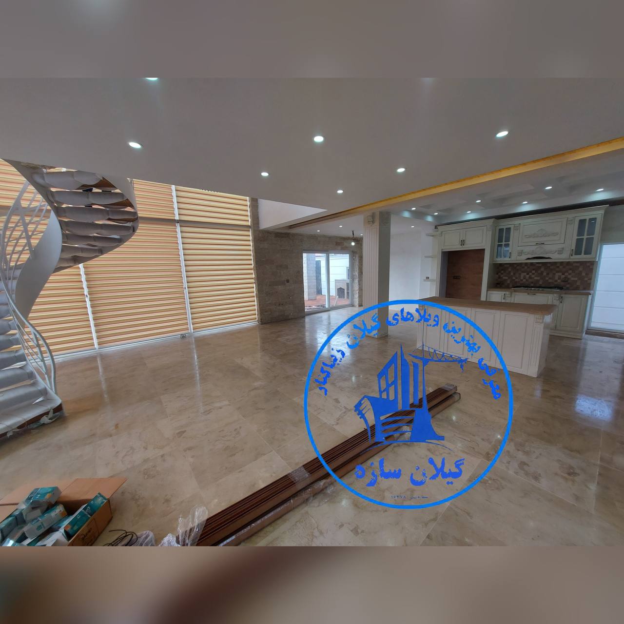 ویلا استخردار زیباکنار با سند سمت دریا 