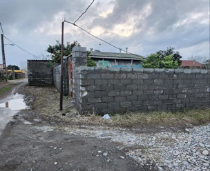 شرکت ساختمانی گیلان سازه - زمين ٢٤٦متري قيمت عالي مسكوني دور ديوار