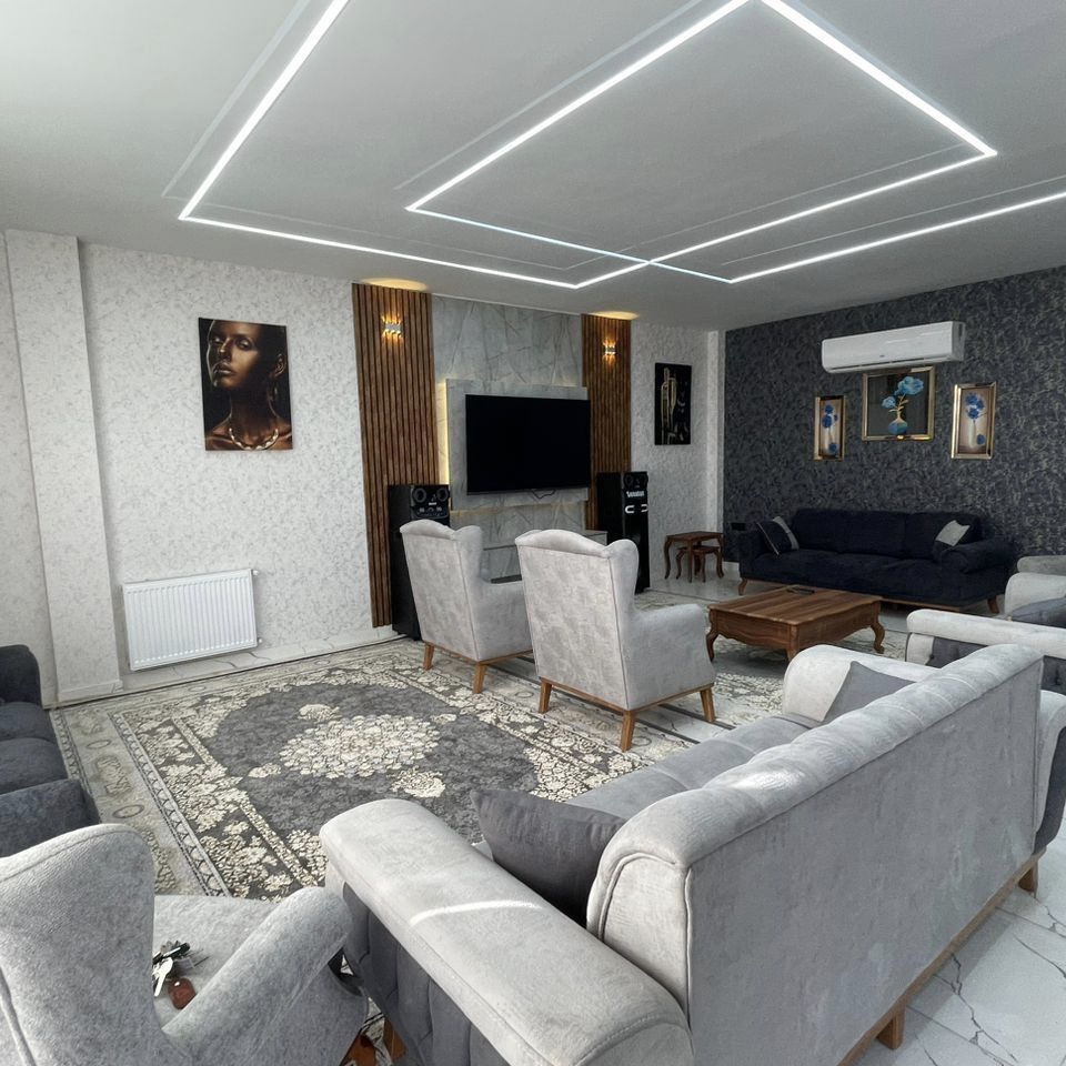 ویلامدرن زیباکنار